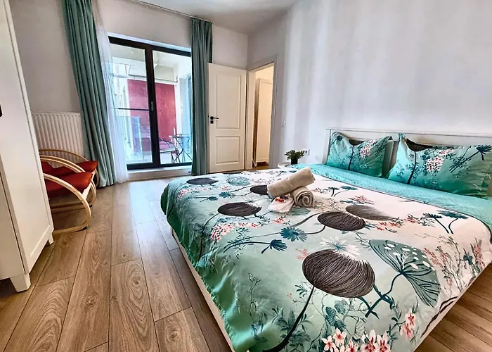 Sun Charm Studio - 57 Bucureşti